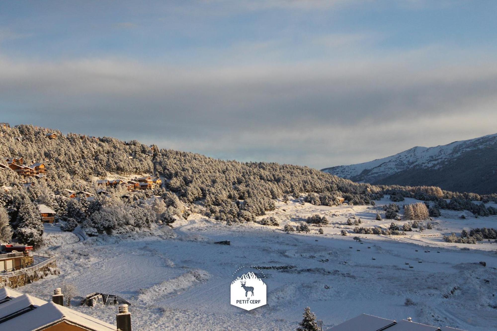 Le Petit Ours & Le Petit Cerf - Studios Vue Lac & Montagnes Les Angles  Bagian luar foto